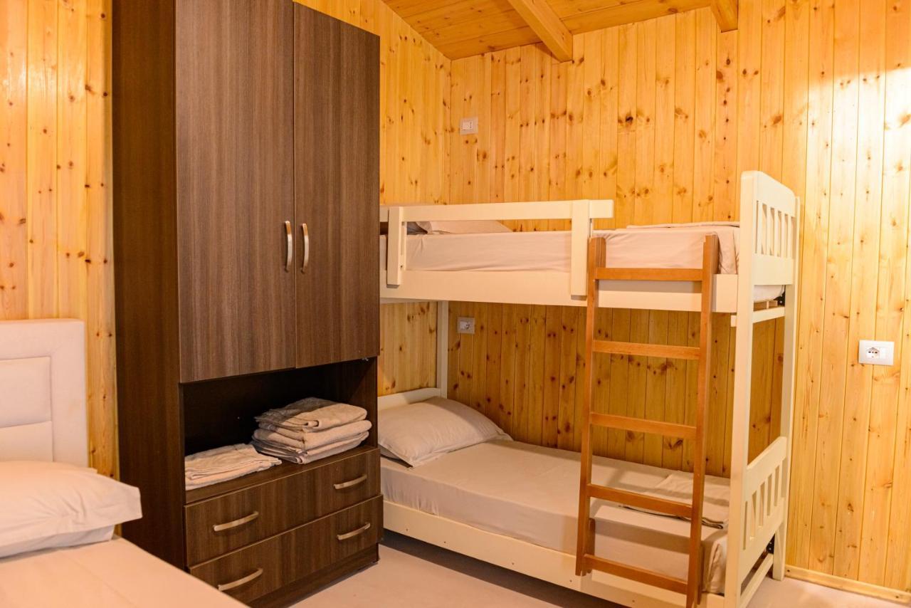 Ecuador Resort Zvernec Экстерьер фото