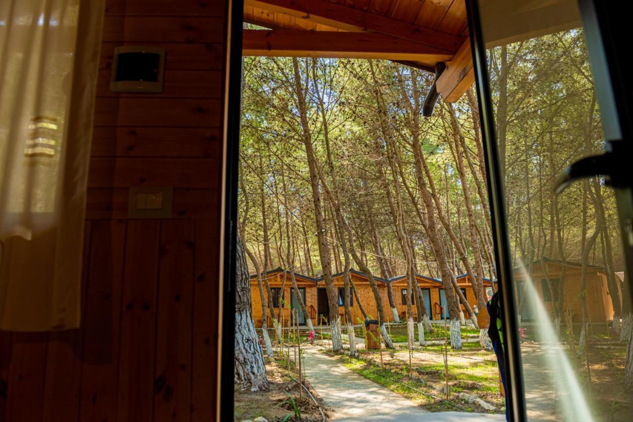 Ecuador Resort Zvernec Экстерьер фото