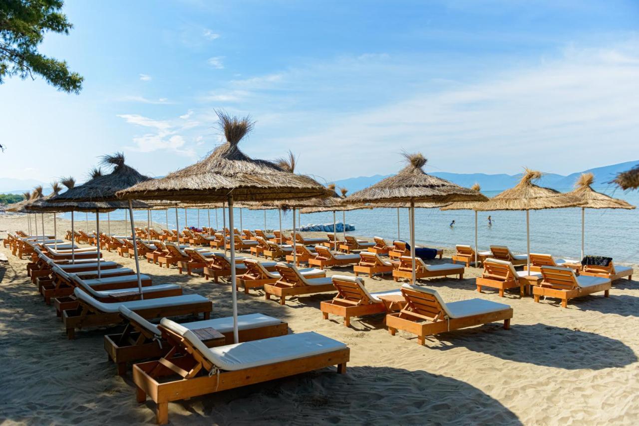 Ecuador Resort Zvernec Экстерьер фото