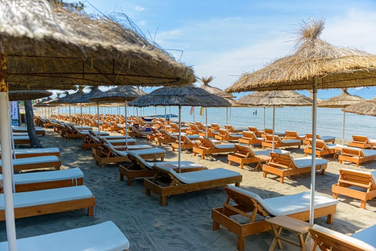 Ecuador Resort Zvernec Экстерьер фото