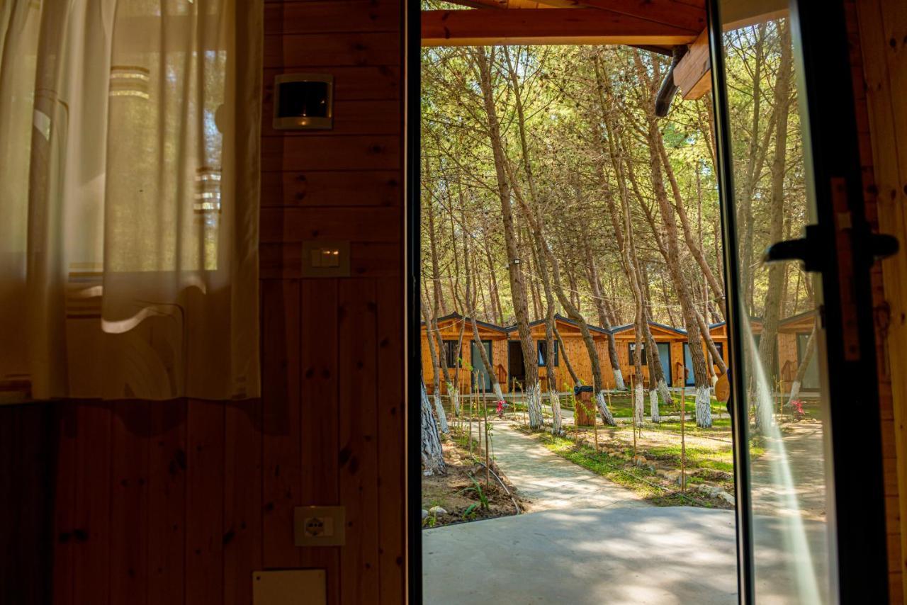 Ecuador Resort Zvernec Экстерьер фото