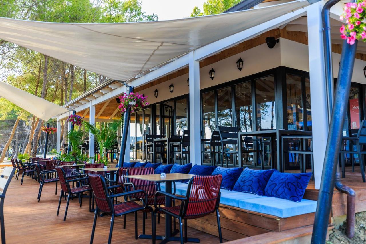 Ecuador Resort Zvernec Экстерьер фото