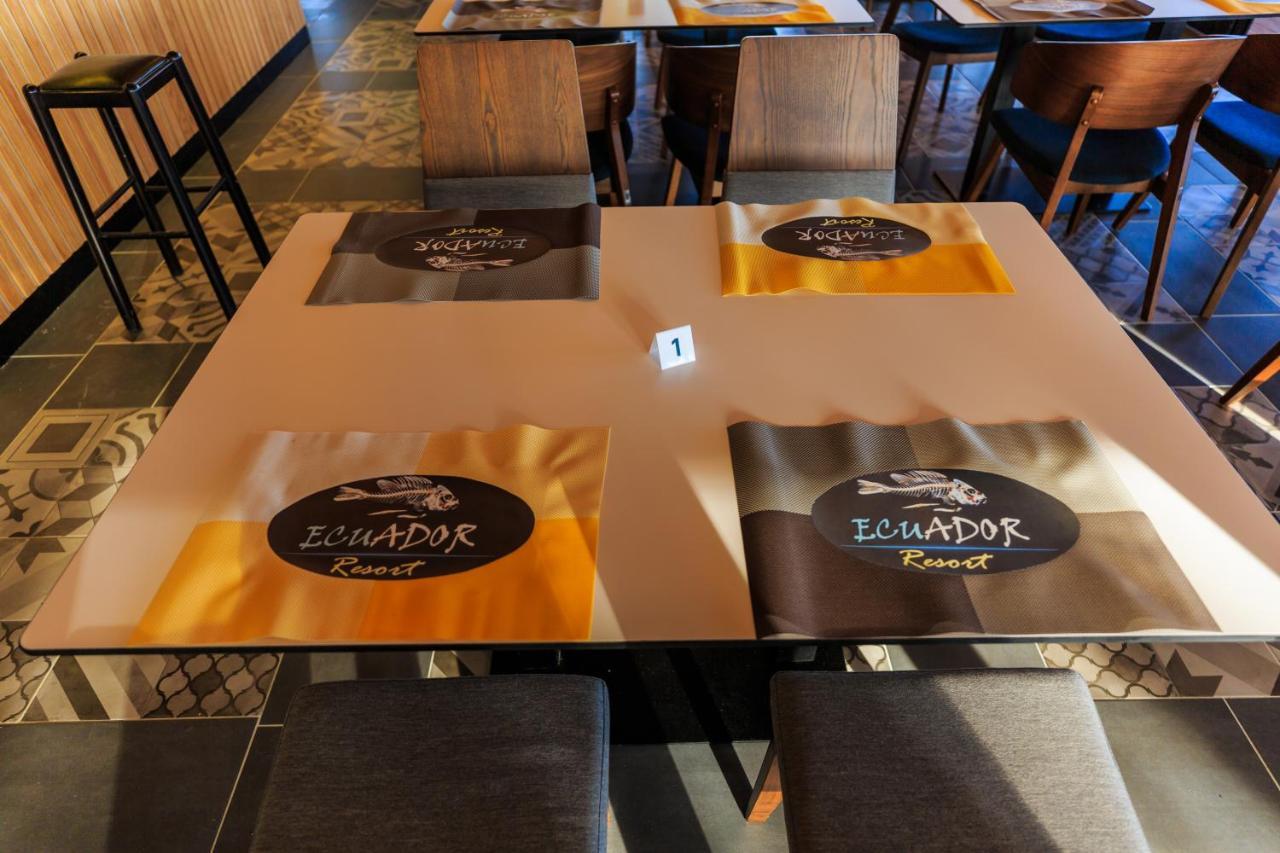 Ecuador Resort Zvernec Экстерьер фото